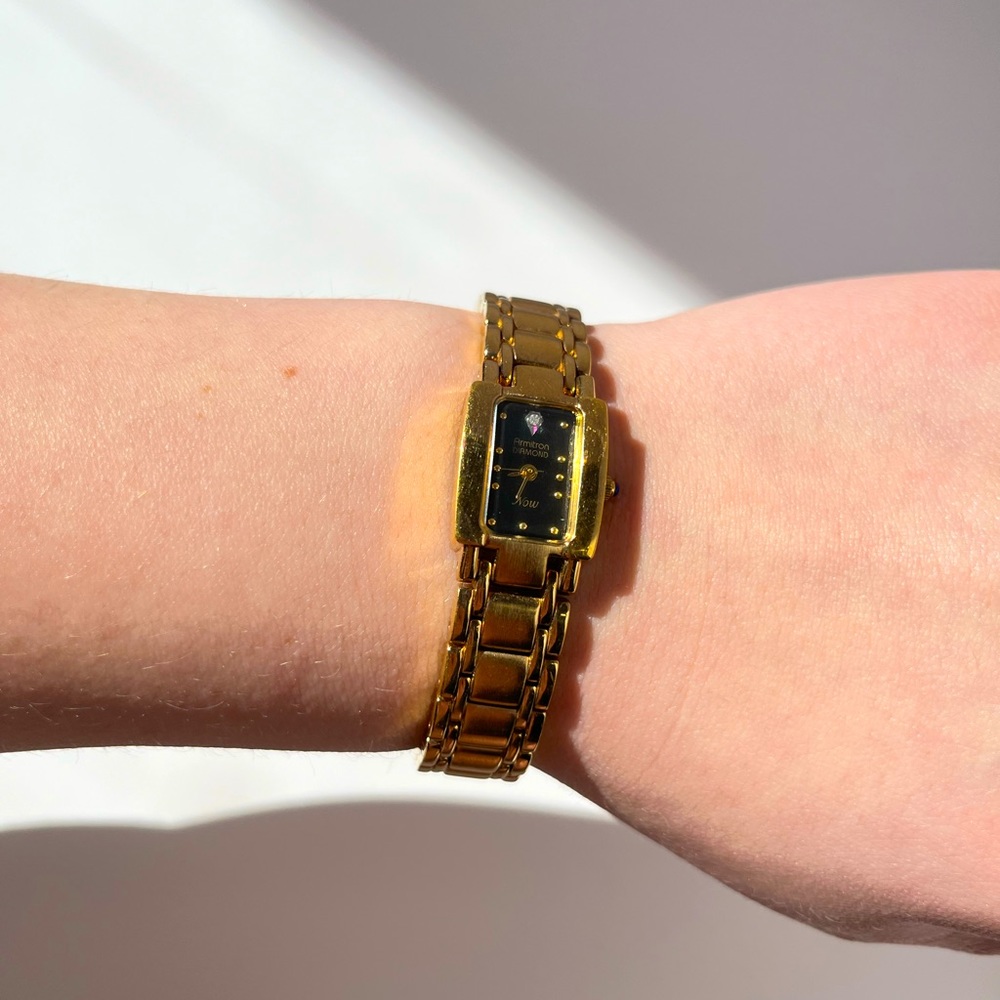 Armitron NOW Women Watch Gold Stainless Steel Water Resist Black
Battery Quartz